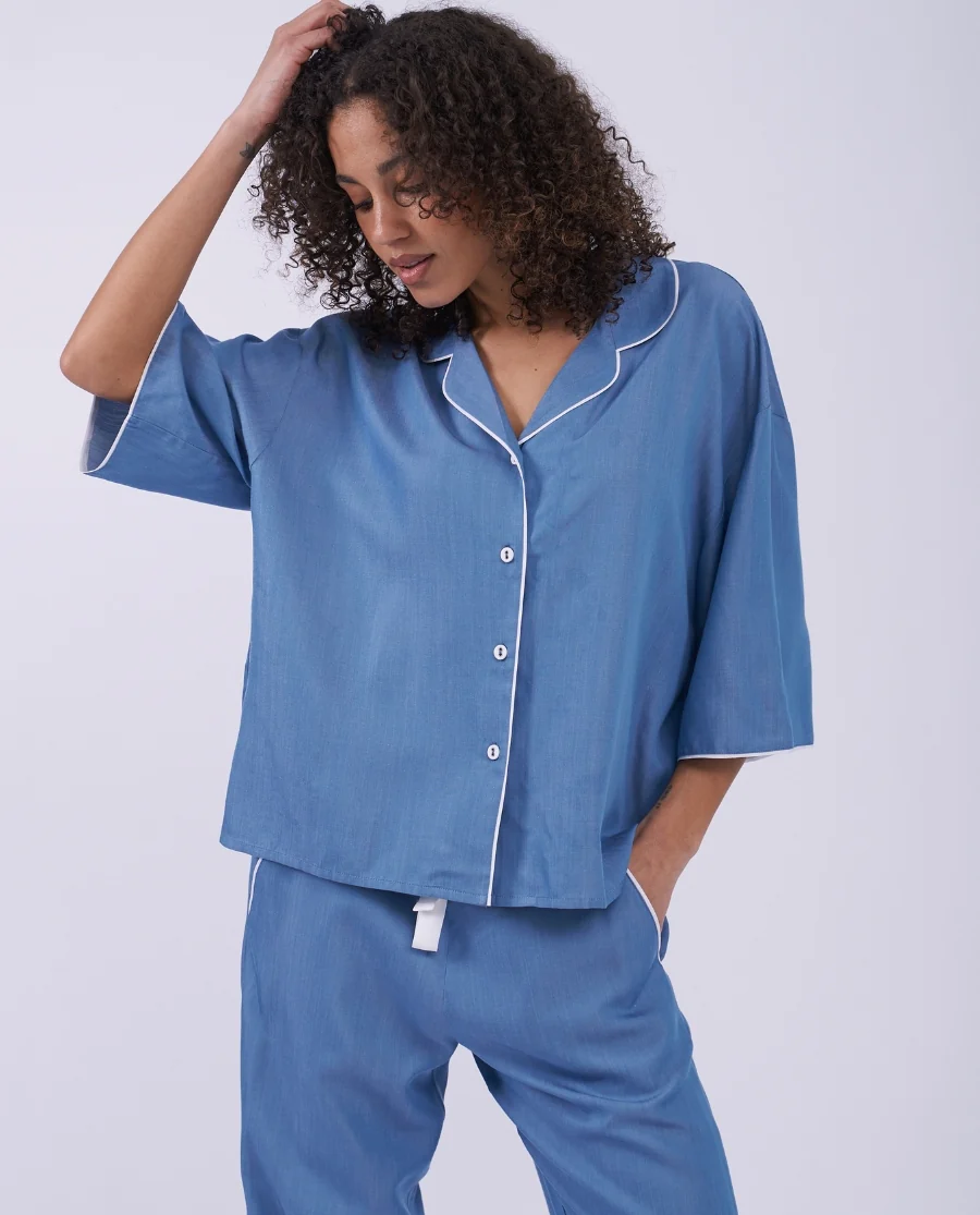 The Denim Edit Womens Chambray Relaxed Cropped Pyjama Set - Image 3